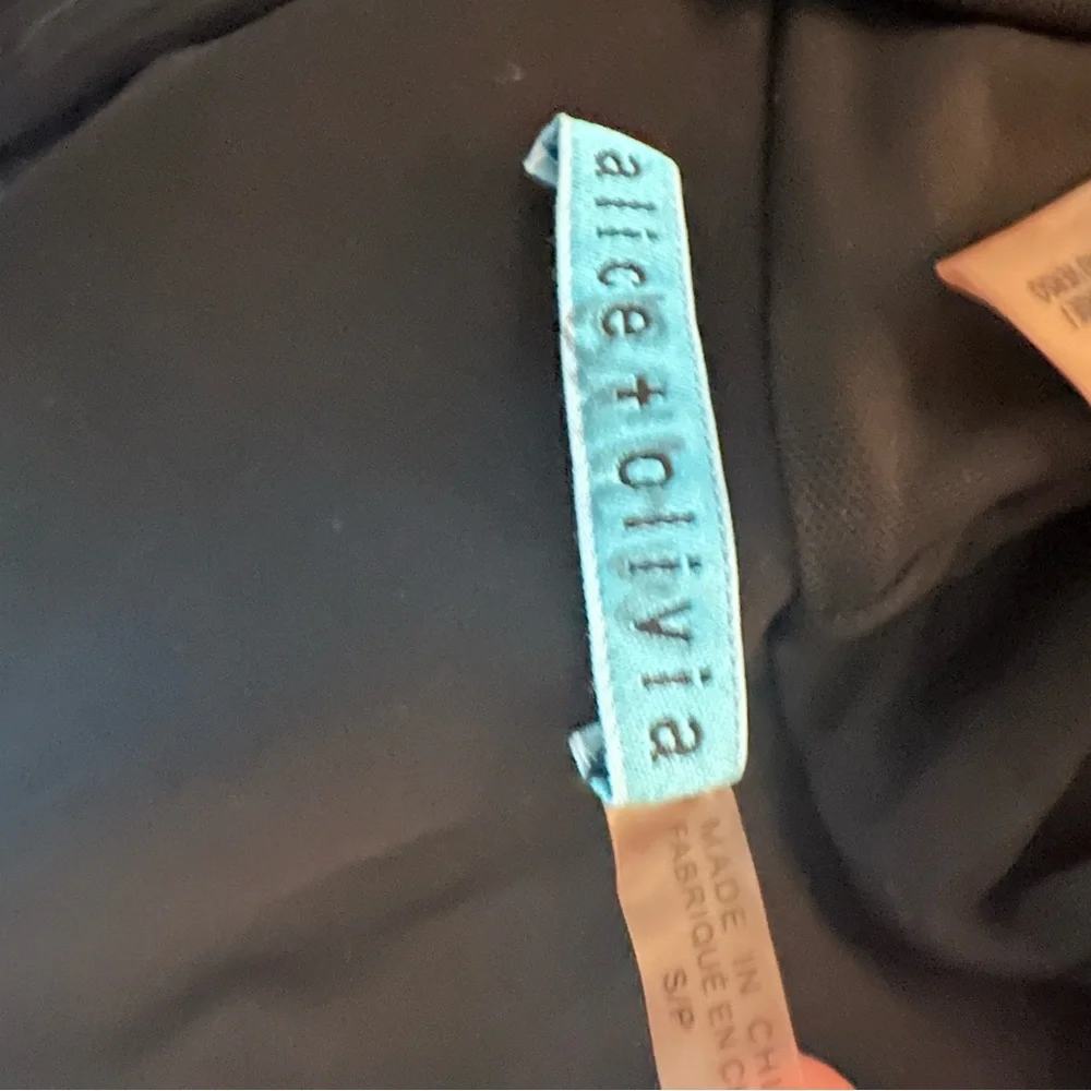 Peplum style top - Picture 2 of 4